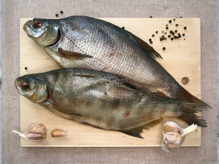 Каталог продукции: Лещ цимлянский вяленый